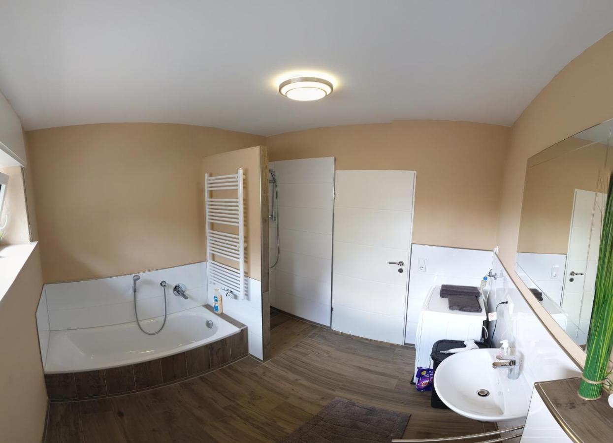 Generous Apartment I 7 Beds I 110 Sqm I Fast Internet Paderborn Ngoại thất bức ảnh